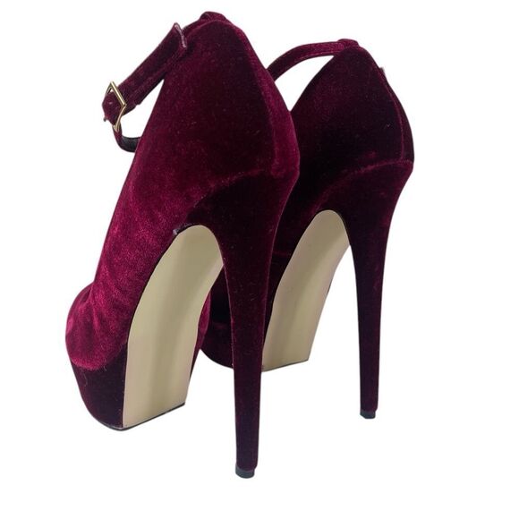 Red Velvet 10 M Stilettos with cushioned soles and ankle strap very sexy - Picture 3 of 8